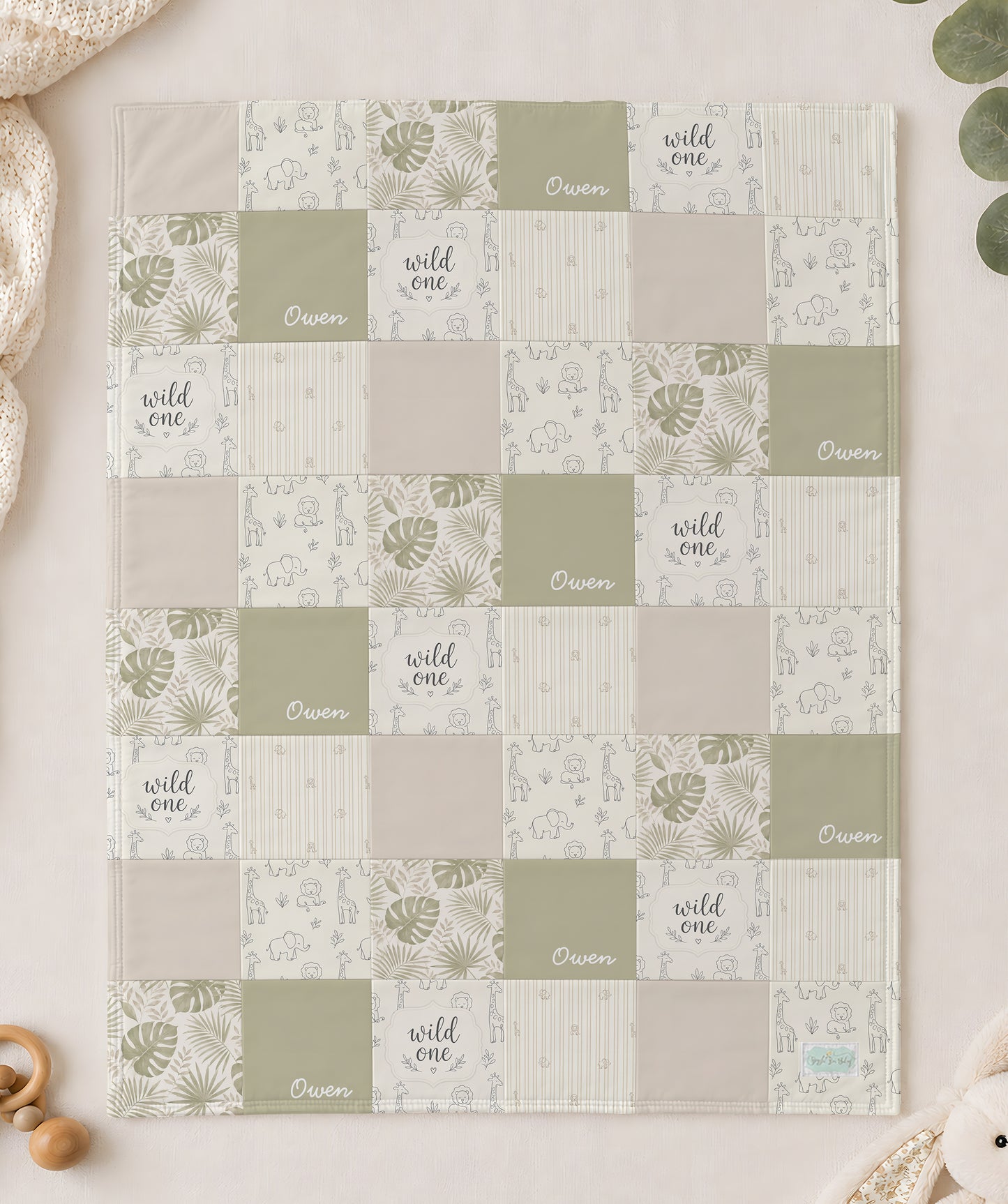 QUILT - SAFARI IN NEUTRAL PERSONALIZED